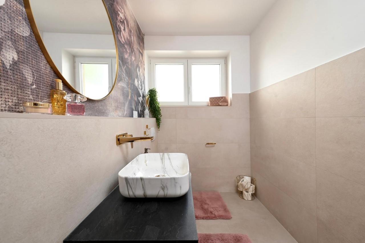 S Design Apartment Zadar Exterior photo